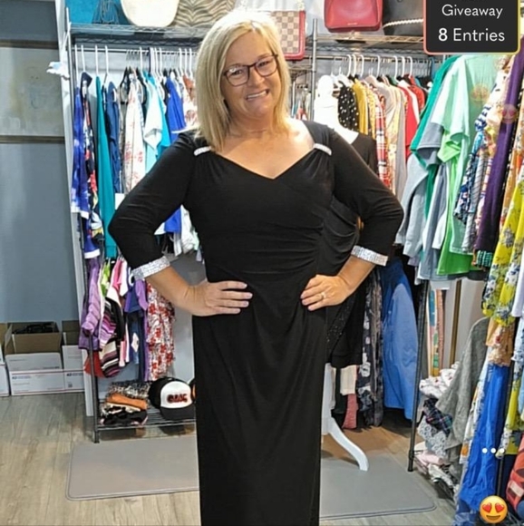 🤘The Motley Cruise 12/6 Holiday Edition "Whos And Grinches" - Picture 4 of 16